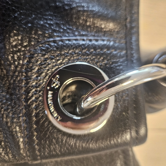 B. Makowsky Black Leather Shoulder Bag - Picture 4 of 9